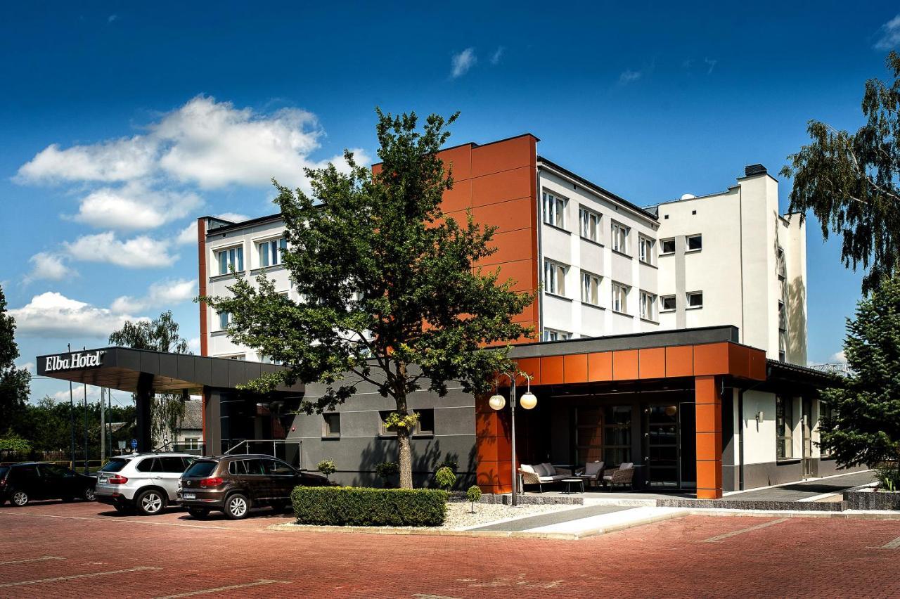 Elba Hotel Ostroleka  Buitenkant foto